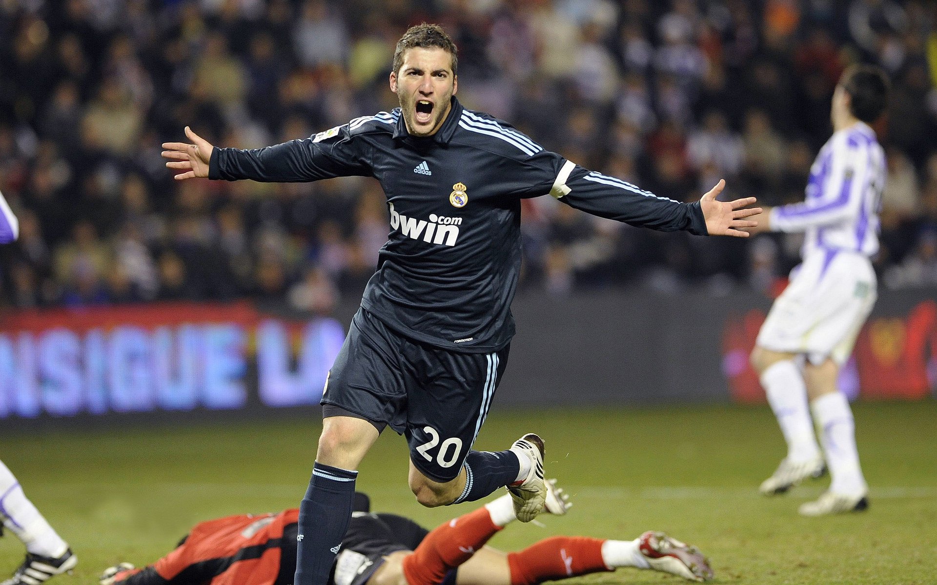 mksports体育-职业联赛观众流失加剧，职业联赛在哪里举行